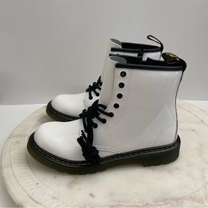 Dr. Marten's 1460 Women’s Size 5 Classic Boots Combat Patent Leather White